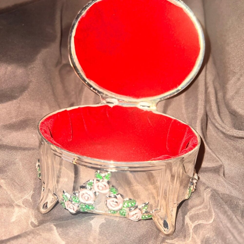 925 Silver jewelry box with pink roses design and red velvet liner inside. NEW